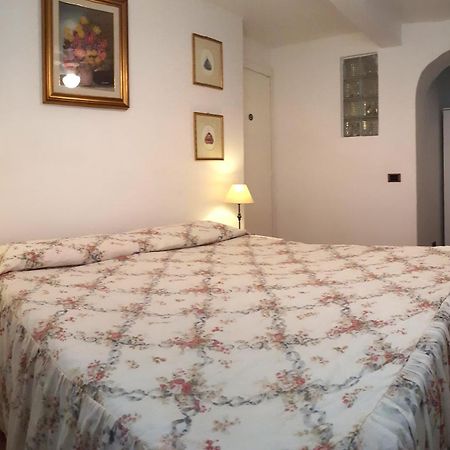 Ferienwohnung Taverna Derosas Golfo Aranci Exterior foto