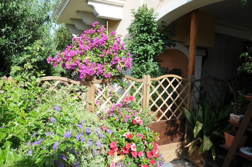 Ferienwohnung Taverna Derosas Golfo Aranci Exterior foto