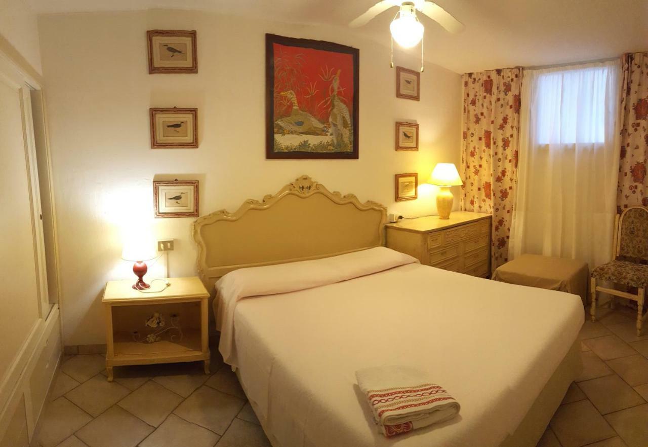 Ferienwohnung Taverna Derosas Golfo Aranci Exterior foto
